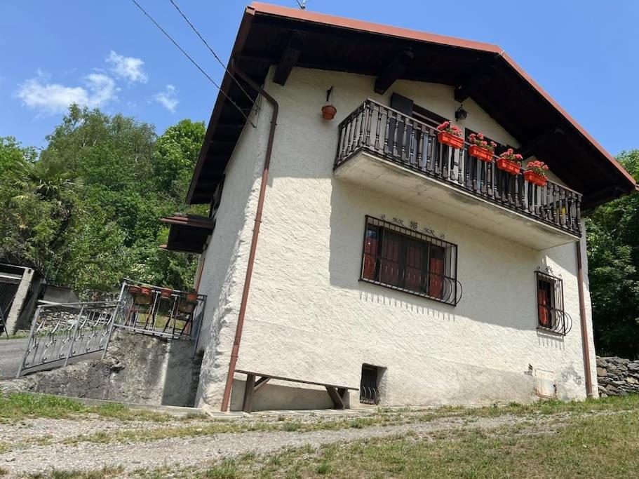 La Casetta Delle Nuvole Mazzo di Valtellina Bagian luar foto